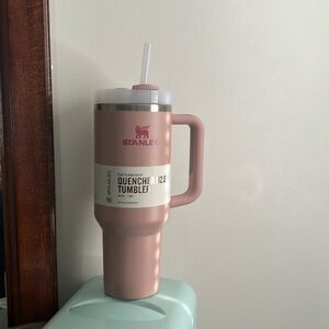 Stanley 40oz tumbler
